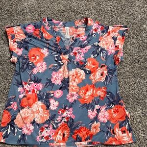 Floral Print Women's non wrinkle top
